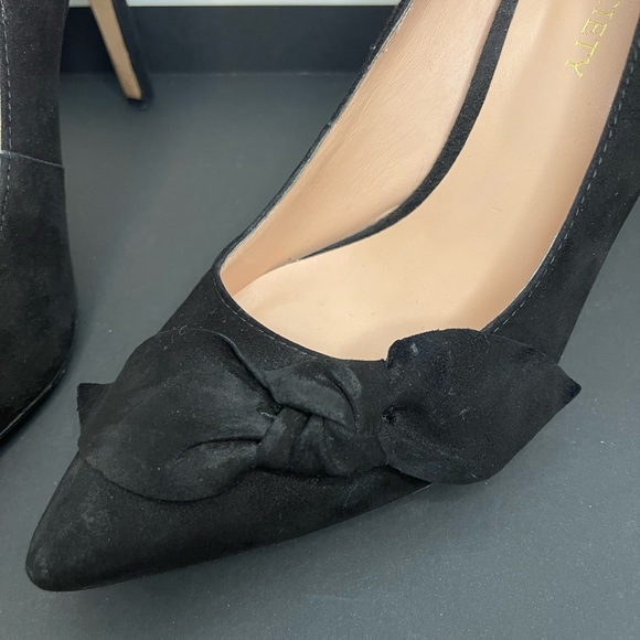 Sole Society Black suede heels with bow detail - Picture 3 of 10